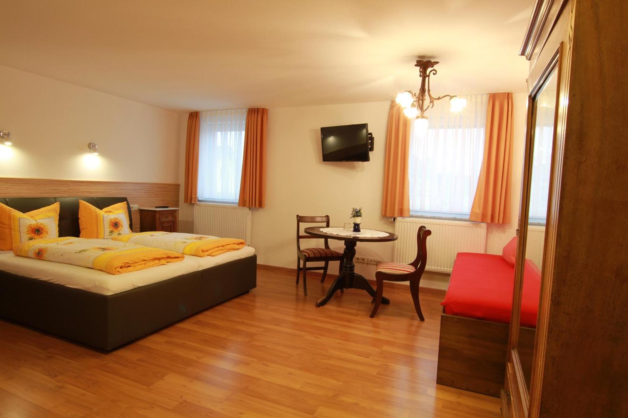 Gaestehaus Pfefferle Hotel Garni Und Ferienwohnungen Зигмаринген Номер фото
